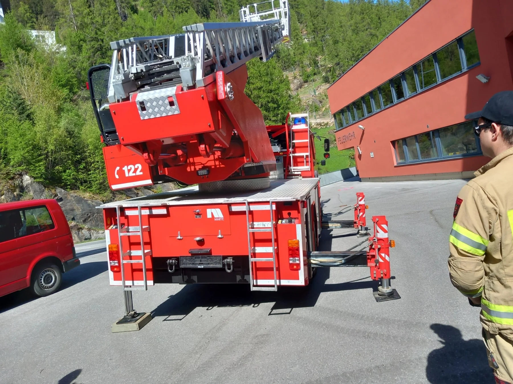 Autoljestva Steyr 16S26